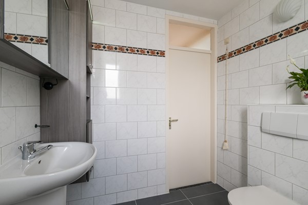 Medium property photo - Koningin Julianastraat 101, 4153 BX Beesd